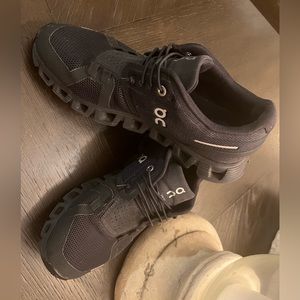 Gently used Tennis shoes-On Cloud